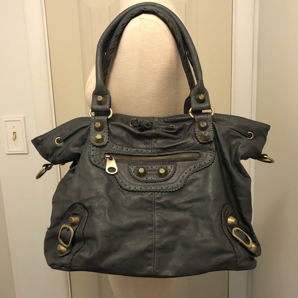Oversized purse